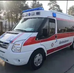 红河救护车转运/长途跨省市返乡拉回家/危重病人租赁价格收费用